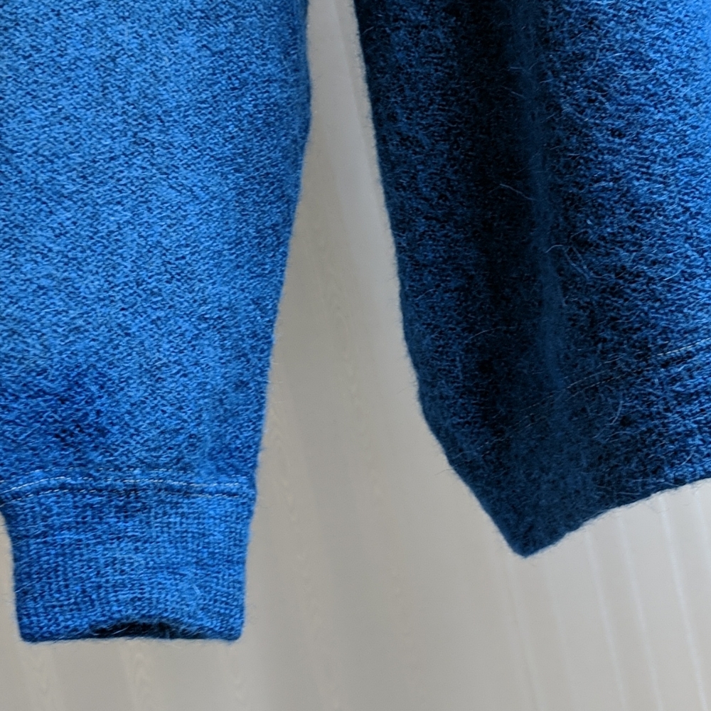 The Red Barn Peruvian Alpaca Blue Sweater L - Picture 3 of 5